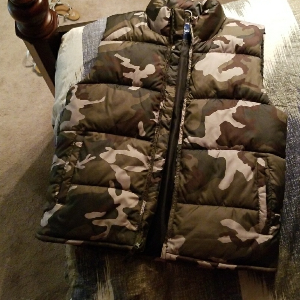 Mena camo vest